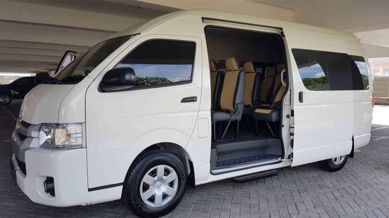 Travel Karawang tujuan jogja.