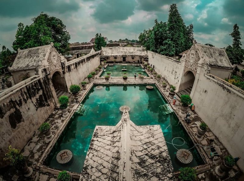 Jasa Travel Indramayu tujuan jogja berangkat setiap hari.